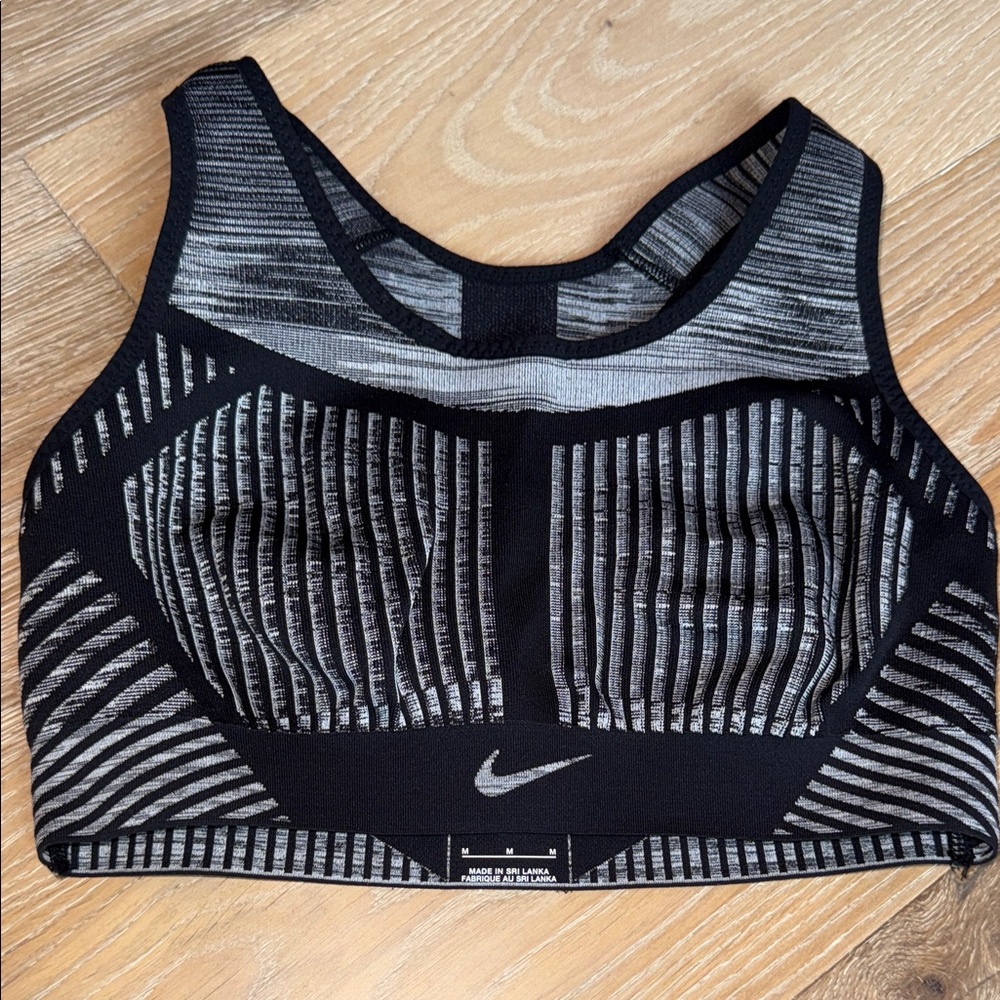 Nike Women's Striped Black and Gray High Impact Sports Bra